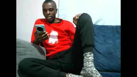 Snapshot of shikwekwe chatting on September 27, 10:48 pm Collorewamadeals online show from September 27, 10:48 pm