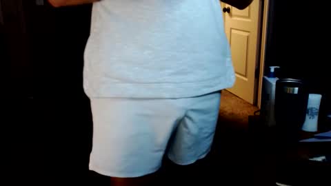 Snapshot of shimmyloe chatting on January 17, 9:58 am shimmyloe online show from January 17, 9:58 am