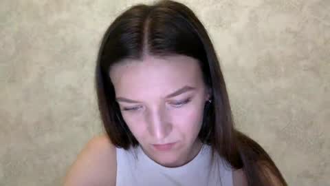 Snapshot of shining_pearl chatting on June 21, 7:16 pm Jesica online show from June 21, 7:16 pm