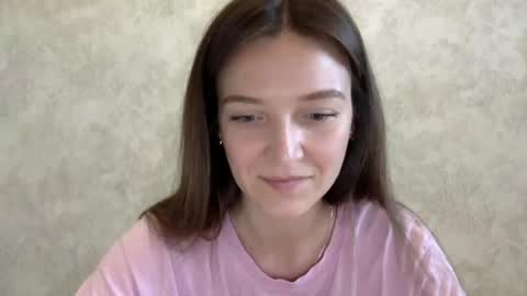 Snapshot of shining_pearl chatting on June 28, 10:43 am Jesica online show from June 28, 10:43 am