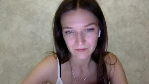 Snapshot of shining_pearl chatting on July 4, 8:59 pm Jesica online show from July 4, 8:59 pm