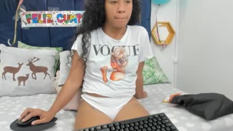 shira_sexylove online show from January 27, 6:09 am