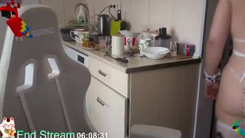 Snapshot of shirayuki_hime chatting on June 16, 9:12 am Im Lilu Rosenblum Guys I have ----Ill be glad to see you there online show from June 16, 9:12 am