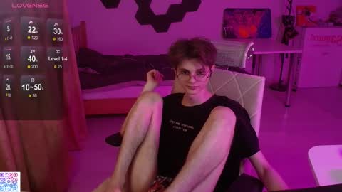 shiromy_ online show from May 28, 7:22 pm