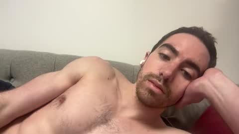 Snapshot of shirtlesshunk15 chatting on February 20, 7:14 pm shirtlesshunk15 online show from February 20, 7:14 pm