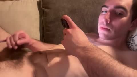 Snapshot of shirtlesshunk15 chatting on February 23, 12:41 am shirtlesshunk15 online show from February 23, 12:41 am