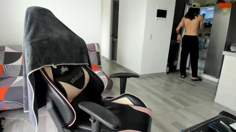 -- online show from October 23, 2:38 pm