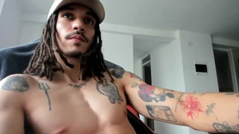 Snapshot of shiryu_ak chatting on August 2, 8:40 pm -- online show from August 2, 8:40 pm