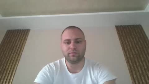 Snapshot of shmele_04 chatting on September 16, 7:42 am shmele_04 online show from September 16, 7:42 am