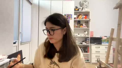 Marie online show from April 5, 12:13 pm