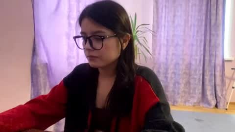 Snapshot of shontagrabowski chatting on April 29, 1:48 pm Marie online show from April 29, 1:48 pm