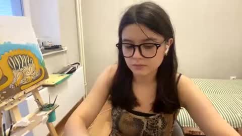 Snapshot of shontagrabowski chatting on July 18, 2:21 pm Marie online show from July 18, 2:21 pm