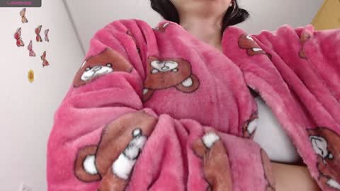 lamai online show from January 19, 2:36 am