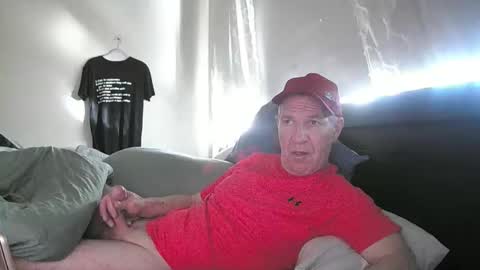Snapshot of shortyzdeepthroat chatting on May 14, 11:55 pm shortyzdeepthroat online show from May 14, 11:55 pm