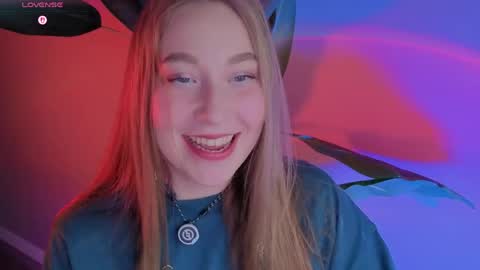 ShowmeYourfetish online show from May 28, 4:43 am