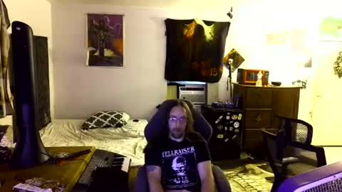 Snapshot of shredmancer chatting on August 5, 2:03 am shredmancer online show from August 5, 2:03 am