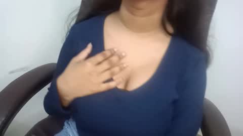 shreya_0 online show from December 22, 1:30 pm