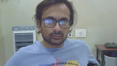 shubhamkhandelwal123 online show from April 11, 8:07 am