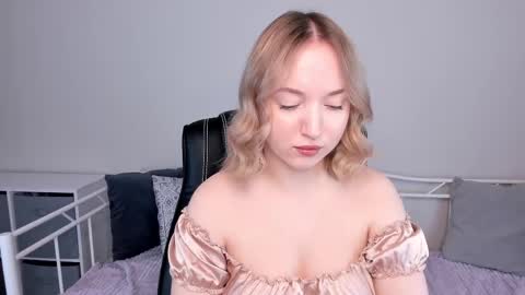 Anna online show from February 11, 6:08 am