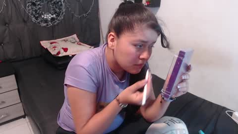 Snapshot of shy_latingirl2 chatting on December 26, 12:16 pm Ana online show from December 26, 12:16 pm