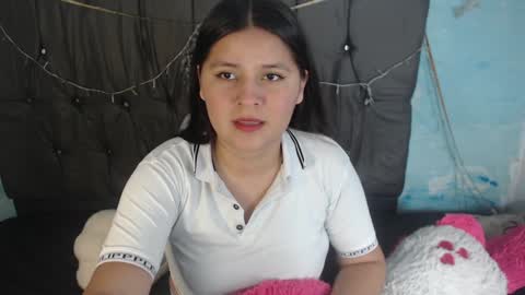 Snapshot of shy_latingirl2 chatting on February 5, 12:17 pm Ana online show from February 5, 12:17 pm