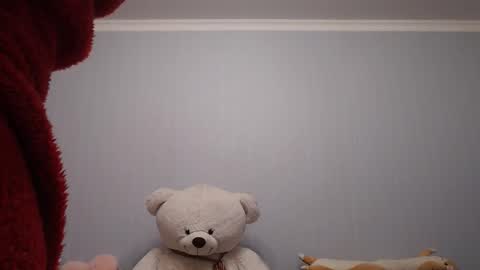 Snapshot of shy_moony chatting on January 19, 3:16 pm just Alex online show from January 19, 3:16 pm