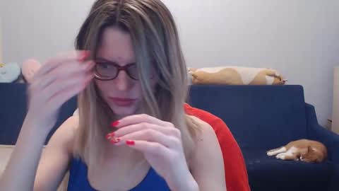 Snapshot of shy_moony chatting on February 8, 4:32 pm just Alex online show from February 8, 4:32 pm