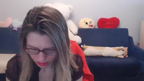 Snapshot of shy_moony chatting on February 14, 2:36 pm just Alex online show from February 14, 2:36 pm