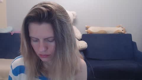 Snapshot of shy_moony chatting on February 28, 5:25 pm just Alex online show from February 28, 5:25 pm