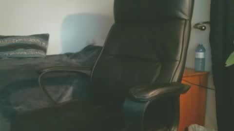 Snapshot of shyboyhugecum2020 chatting on January 19, 4:16 am shyboyhugecum2020 online show from January 19, 4:16 am