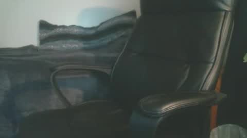 Snapshot of shyboyhugecum2020 chatting on February 23, 3:59 am shyboyhugecum2020 online show from February 23, 3:59 am