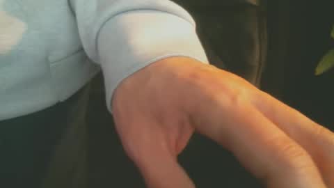 Snapshot of shyboyhugecum2020 chatting on March 2, 4:25 am shyboyhugecum2020 online show from March 2, 4:25 am