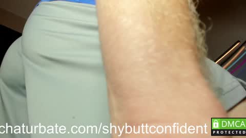 Snapshot of shybuttconfident chatting on December 23, 11:49 pm Jay online show from December 23, 11:49 pm