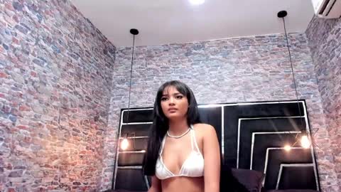 Snapshot of shyelenax chatting on May 16, 7:34 pm ELENA online show from May 16, 7:34 pm