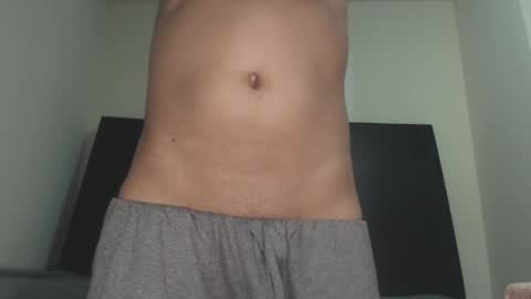 Snapshot of shyguy0401xx chatting on May 30, 1:14 am ShyGuy0401xx online show from May 30, 1:14 am
