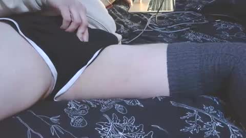 shyguyshy740174 online show from February 13, 2:07 am