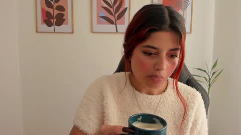 Snapshot of shylittlebunny chatting on January 24, 8:11 pm shylittlebunny online show from January 24, 8:11 pm