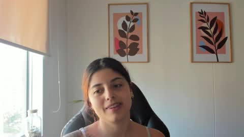Snapshot of shylittlebunny chatting on April 8, 8:09 pm shylittlebunny online show from April 8, 8:09 pm