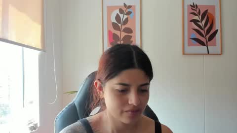 Snapshot of shylittlebunny chatting on April 20, 3:37 pm shylittlebunny online show from April 20, 3:37 pm