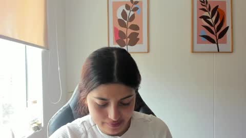 Snapshot of shylittlebunny chatting on April 21, 4:12 pm shylittlebunny online show from April 21, 4:12 pm