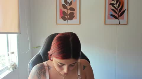 Snapshot of shylittlebunny chatting on May 20, 4:57 pm shylittlebunny online show from May 20, 4:57 pm