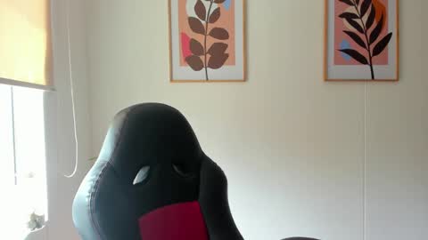 Snapshot of shylittlebunny chatting on May 28, 3:31 pm shylittlebunny online show from May 28, 3:31 pm