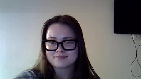 shynesssi online show from March 6, 12:00 am