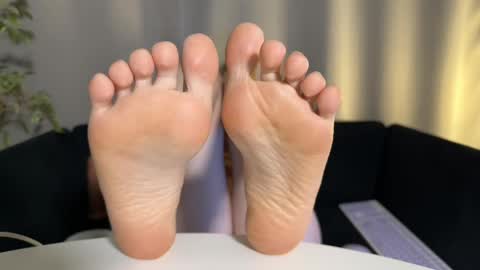 Amelia online show from February 13, 10:00 pm