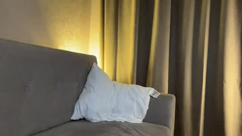 Amelia online show from March 27, 7:24 pm