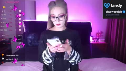 shysweetrish online show from October 6, 2:31 am