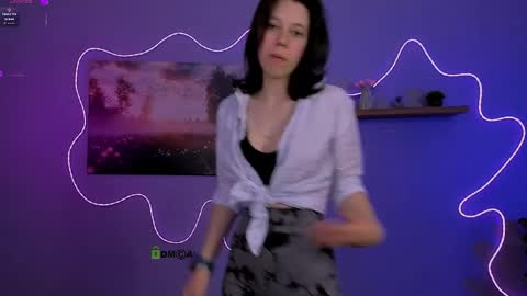 Snapshot of sia_moon1 chatting on May 28, 8:39 pm sia_moon1 online show from May 28, 8:39 pm