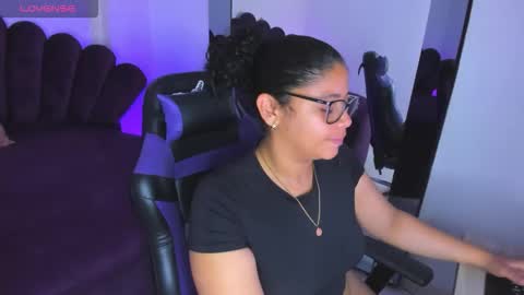 Snapshot of siara_24 chatting on October 31, 5:36 pm siara online show from October 31, 5:36 pm