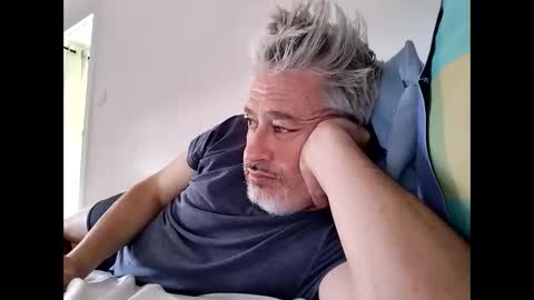 Snapshot of sibemolx chatting on September 9, 11:32 am sibemolx online show from September 9, 11:32 am