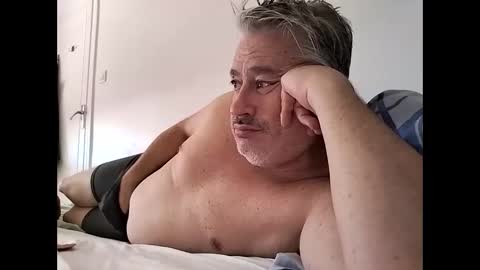 Snapshot of sibemolx chatting on September 16, 1:01 pm sibemolx online show from September 16, 1:01 pm